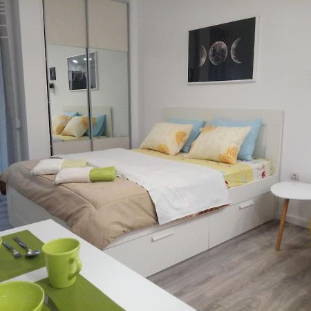 Cozy Studio Near Victoria Metro Station Atenas Exterior foto