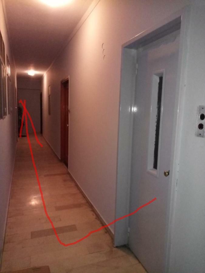 Cozy Studio Near Victoria Metro Station Atenas Exterior foto